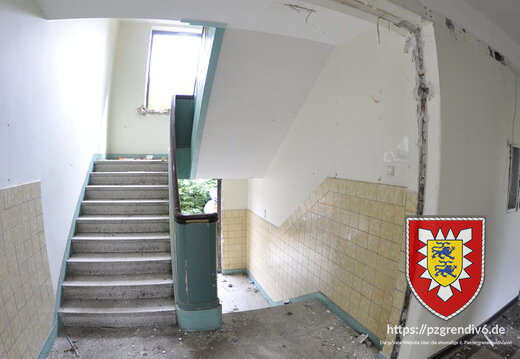 2011-Abriss Stabsgebaude Glinde (7)