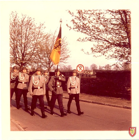 1965-Truppenfahne einholen-3