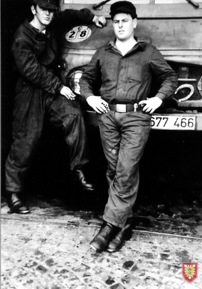 1968 BK MTW Fahrer vor Unimog