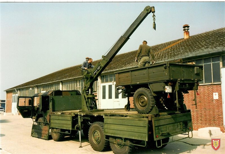 Entladung von Anh  ngern in Rendsburg1 1988