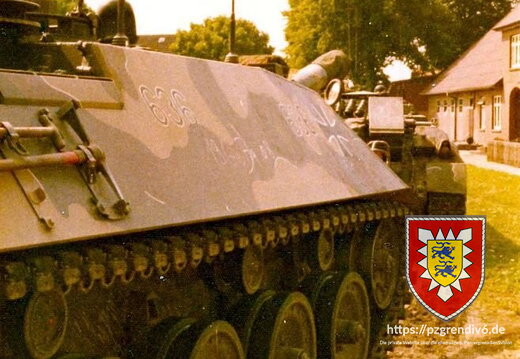1975 09 Grossuebung Bold Guard 08