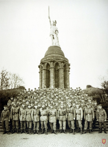 4 162 beim Hermannsdenkmal