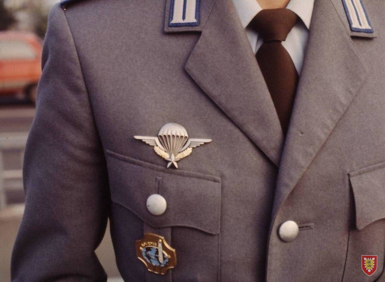 Lourdes Internationale Soldatenwallfahrt Juni 1982  franz  Fallschirmspringerabzeichen