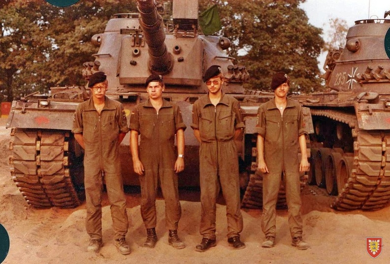 1982 -  2-164- M48 Besatzung