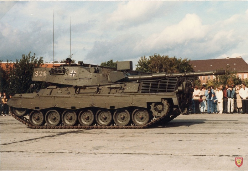 1984 BBK Leopard Auto ueberrollen 1