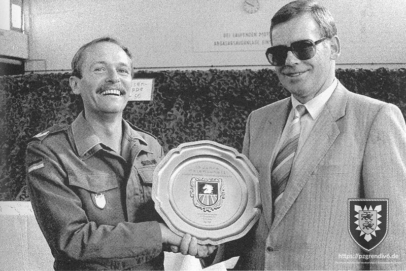 01 Buergermeister Schroeder Major Seemann
