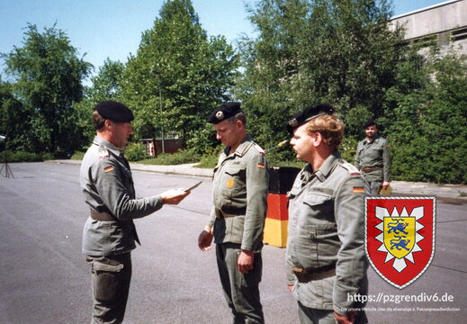 1989 - Goltz-Kaserne - Btl-Appell nach der TUP C - Auszeichnung durch den BtlKdr (1)