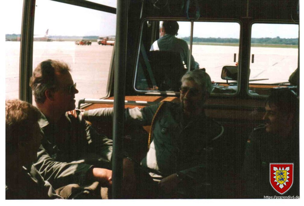 01 Shilo Flughafen HH