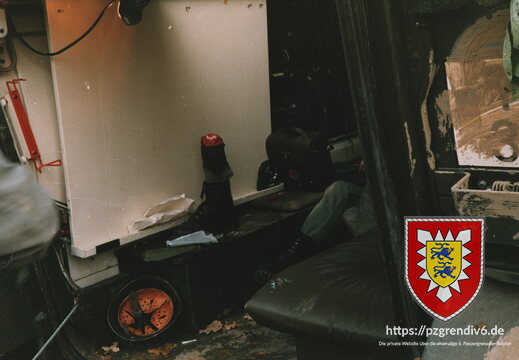 1989 - Bergeuebung InstZg vor Offz und Uffz des Btl und SanGrp im Gefecht (3)