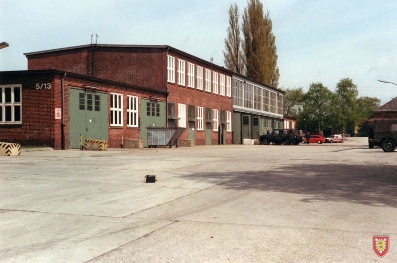 1990-05 - Inst-Halle