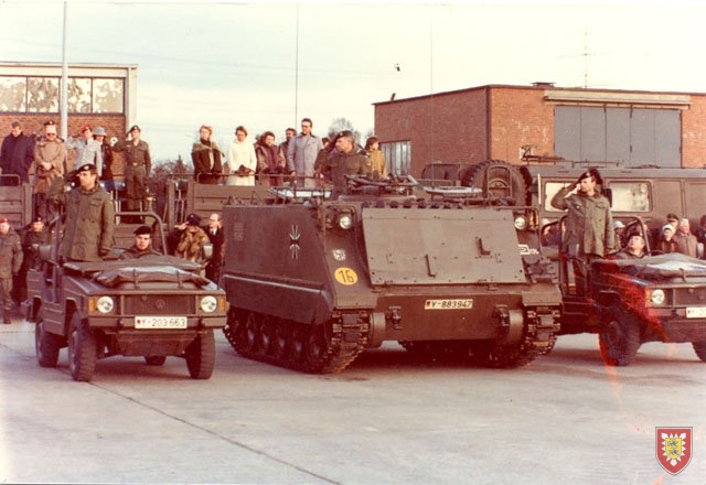 1983-03 Kommandowechsel Saukal - Everling 03