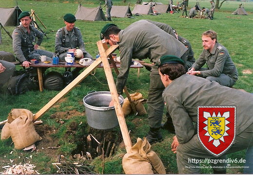 Die 2- 173 im Biwak 1989 1