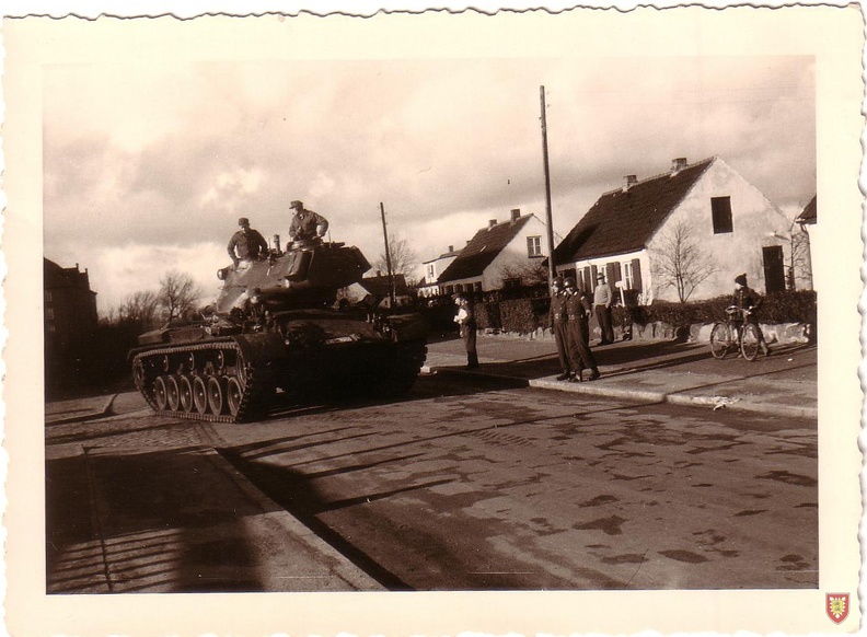 1956-10 - Ueberfuehrung der ersten M47 vom Bahnhof in die Grenzland - Kaserne (3)