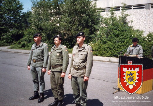 1989 - Goltz-Kaserne - Btl-Appell nach der TUP C - Auszeichnung durch den BtlKdr (6)