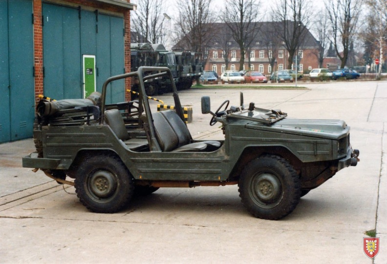 1990-03 - EvZ - 01