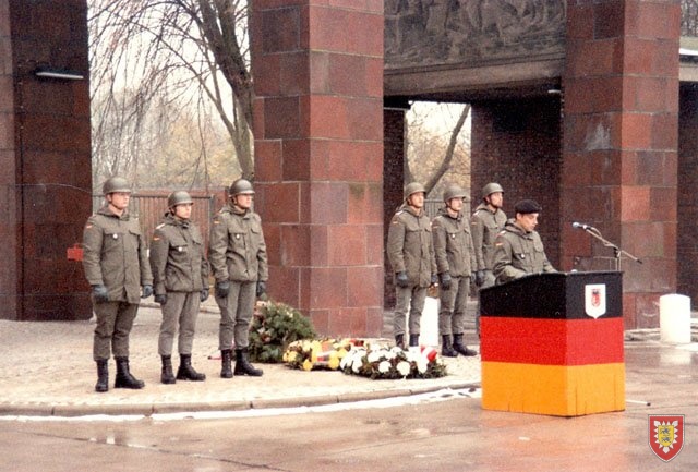 1984-11 Volkstrauertag 01