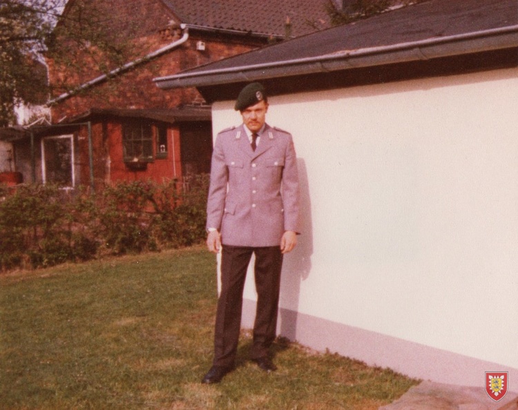 1983 - Uniform