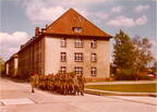 3 Zug vor Kp- Gebäude InstAusbKp 5-6 3 Q  1981