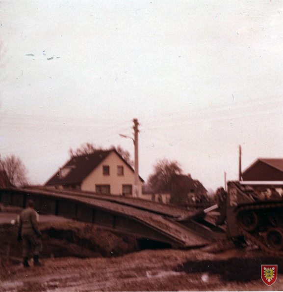 1972 - Sahms - Übungseinsatz M48 Brückenleger an der Steinau in Sahms (1)