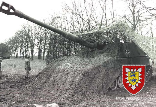 1988-Getarnt in der Feuerstellung Wentorfer Lohe