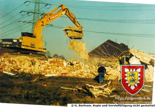 1998-02-01 BK Abriss Block SanZentr