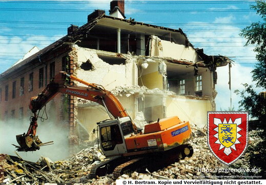 1998-06-26 BK Abriss Block Eingang 2