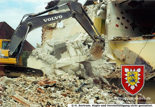 1998-06-26 BK Abriss Block Eingang5