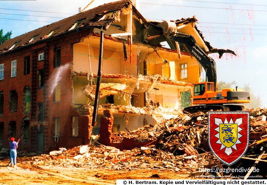 1998-06-26 BK Block Eingang 5