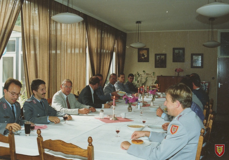 1991-10 Gemeinsames Mittagessen PzBtl 184 - 1