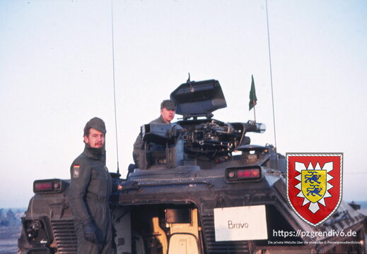 1977-02 - Sennelager 044