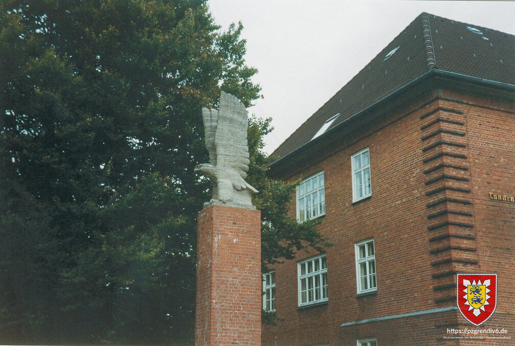 1994-12-11 Übergabe Kaserne 002