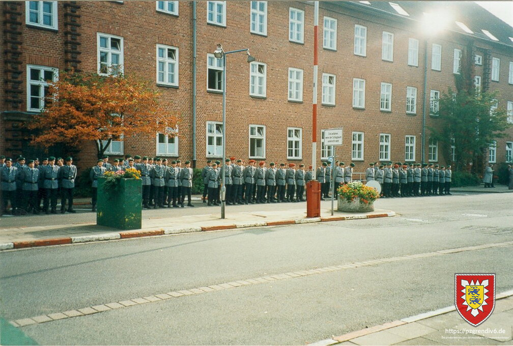 1994-12-11 Übergabe Kaserne 009