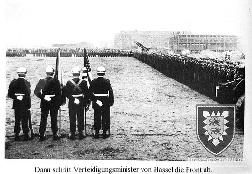 022 - 21 US Det Fahnenabordnung