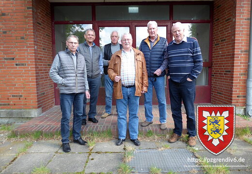 211 - 204  5. Treffen vorm Bllock 5.-2019