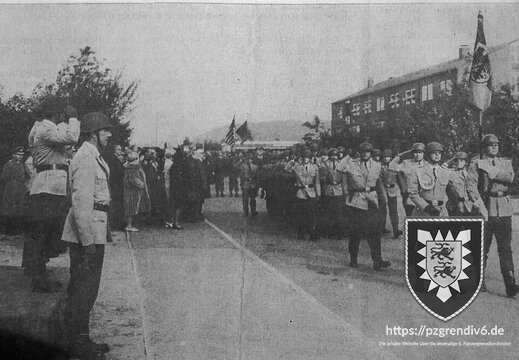 19 19 Rgt-Übergabe Schwantes - Fingerhut - Btl-Abordung 1 Fock Schmal Schäfer 2 Riegert Engelien Gebel (2)