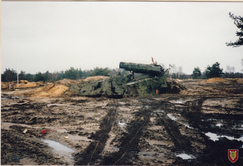 1988 - TrÜbPl Munster - Bauen von Feuerstellungen (3)