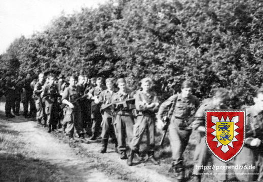 100km Marsch PzGrenBtl 162 0004 a