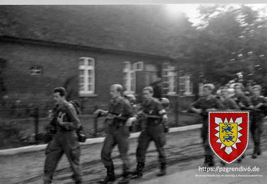 100km Marsch PzGrenBtl 162 0006 a