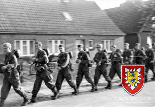 100km Marsch PzGrenBtl 162 0012 a