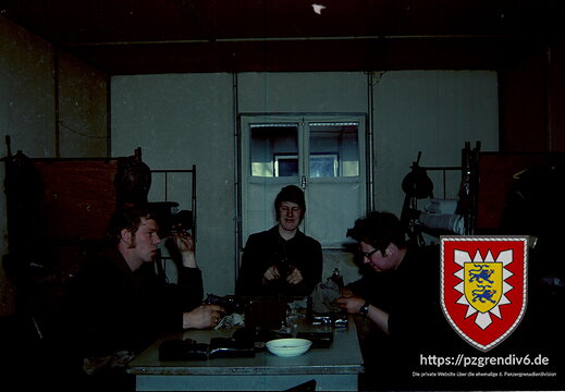1971-03-xx Stammeinheit 1.177 Böhn Kaserne Hamburg Gefr. Arning, Gefr. Krey + Gefr. Prochocki Sollte Truppenübungsplatz Munster-Lager sein
