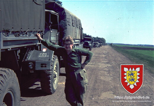 1971-09-20 Stammeinheit 1.177 Böhn Kaserne Hamburg  Gefr. Prochocki irgendwo im auf dem Feldweg hinter Grafenwöhr  Rückfahrt nach Hamburg