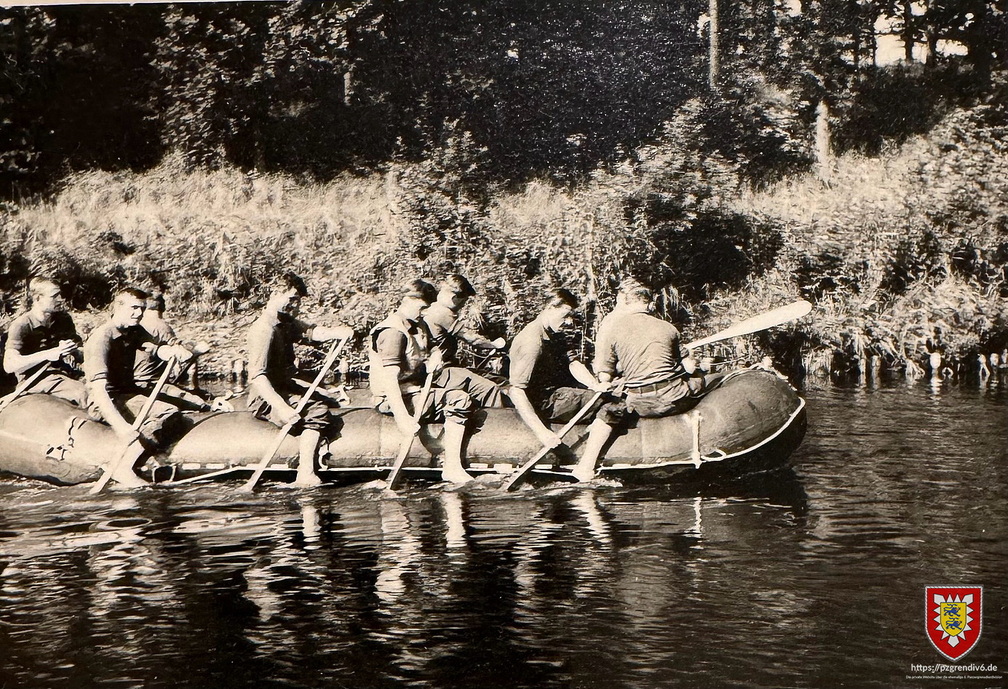 1963 - 4 Kp - Trave - Übung mit Schlauchboot