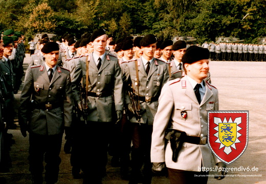 Patenschaftsübernahme der 3./PzBtl 181 mit Gnutz - Ehrenkompanie mit Hptm Buck