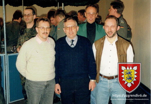 1997-04 Letzter Kehraus 5- OStFw aD Thomas Reinert, H aD Helmut Dederke, H aD Dieter Bauer, OStFw aD Achim Danker alle aus der 2.-