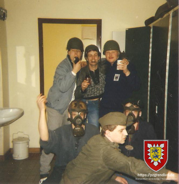 Grundi übliche Sonntagsparty