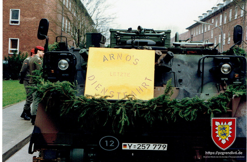1992-03-27 - Verabschiedung SF Arno Langner (1 Kp - InstZgFhr) (1)