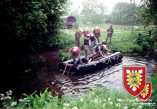 1995 - 1995-06-01 - Paddeltour Uffz-Korps 1 Kompanie - unbenannt