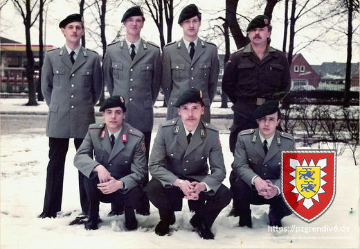1985-01 - Gruppenfoto Grundausbildung mit SU Ruhrmann