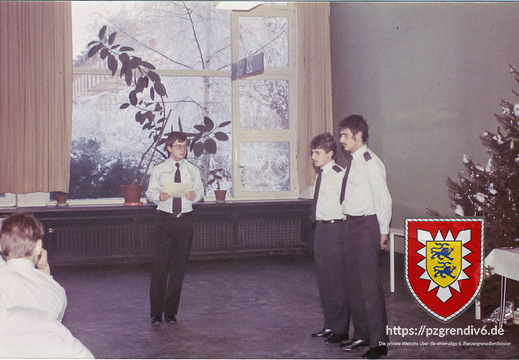 3 66 1981 Weihnachtsfeier und Beförderung Hptm Gebauer 04