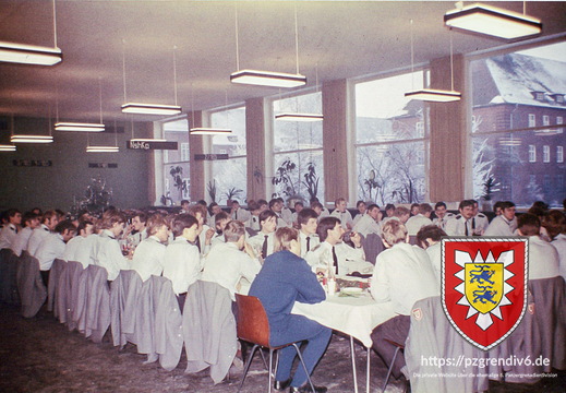 3 66 1981 Weihnachtsfeier und Beförderung 10